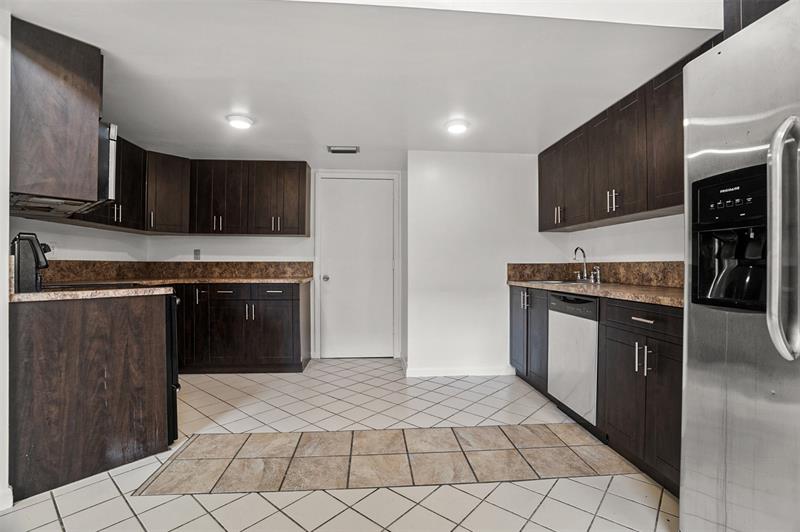 Image 20 of 41 For 1013 112th Ter