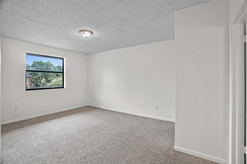 Image 26 of 41 For 1013 112th Ter