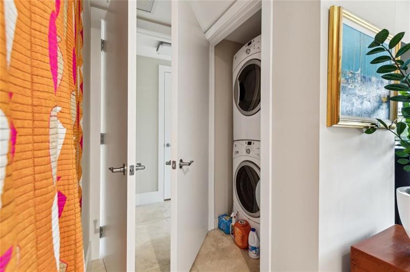 Image 17 of 24 For 2409 Ocean Blvd  327