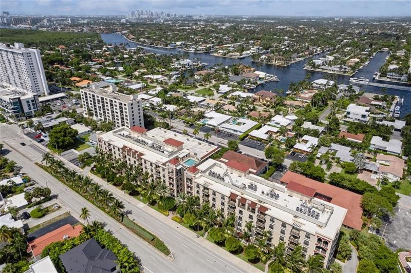 Image 19 of 24 For 2409 Ocean Blvd  327