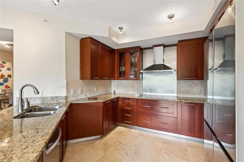 Image 5 of 24 For 2409 Ocean Blvd  327