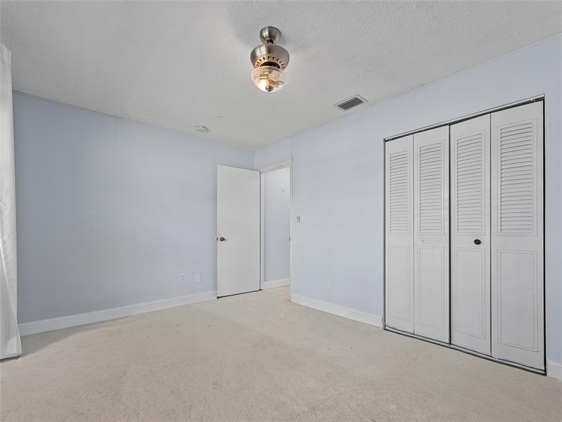 Image 14 of 32 For 5 Vista Palm Ln  207