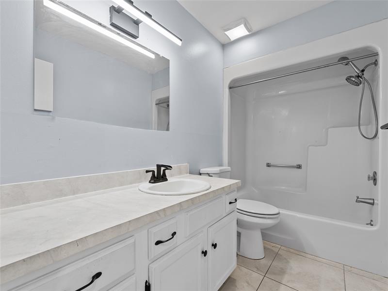 Image 15 of 32 For 5 Vista Palm Ln  207