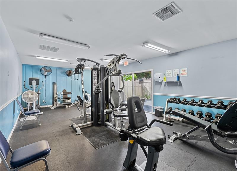 Image 23 of 32 For 5 Vista Palm Ln  207