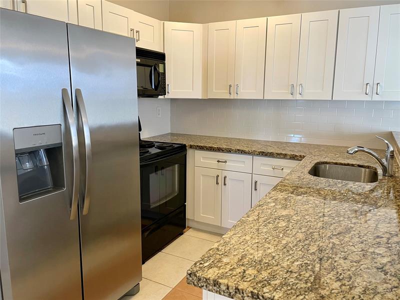 Image 7 of 13 For 1643 5 St  2