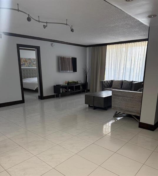 Image 3 of 5 For 1833 Ocean Dr