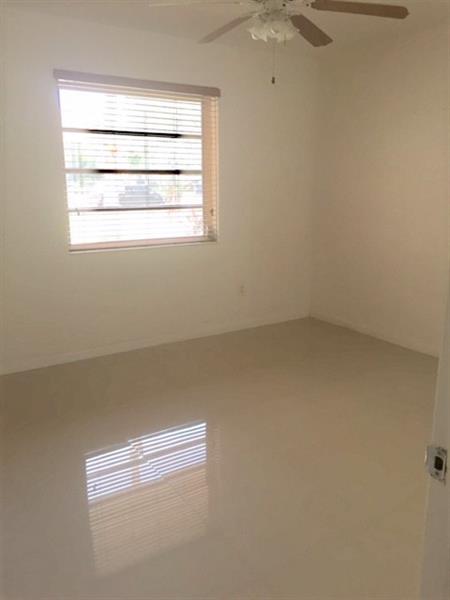 Image 7 of 8 For 107 Calabria Ave  3