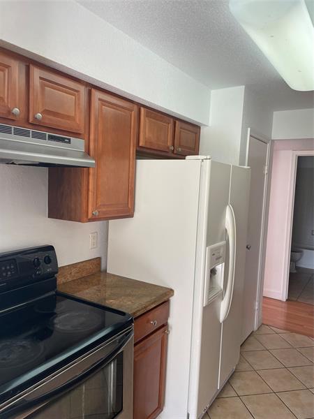 Image 15 of 16 For 799 Riverside Dr  1023