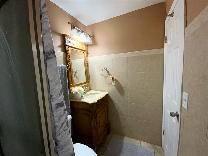 Image 27 of 45 For 406 80th Ter