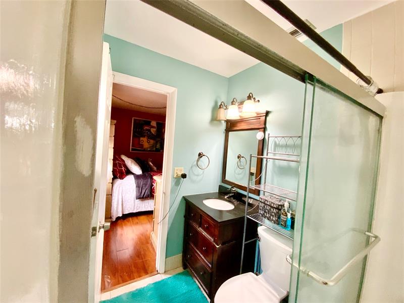 Image 37 of 45 For 406 80th Ter