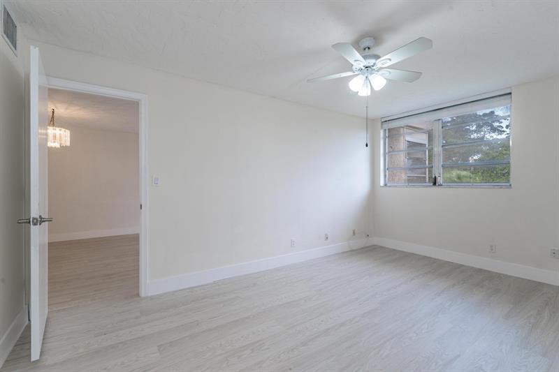 Image 14 of 20 For 2551 Aragon Blvd  406