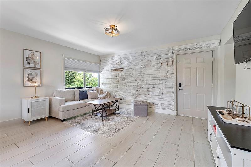 Image 2 of 15 For 3013 118th Dr  225e