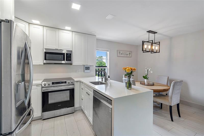 Image 5 of 15 For 3013 118th Dr  225e