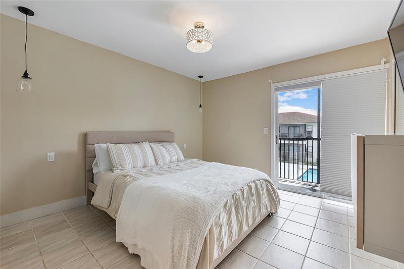 Image 7 of 15 For 3013 118th Dr  225e