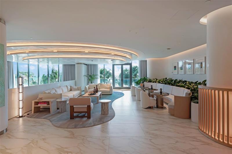 Image 20 of 34 For 900 Ocean Blvd  906