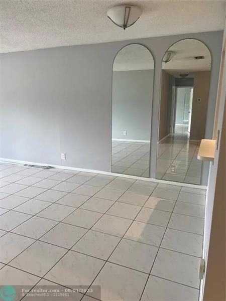 Image 12 of 41 For 4131 88th Ave  206