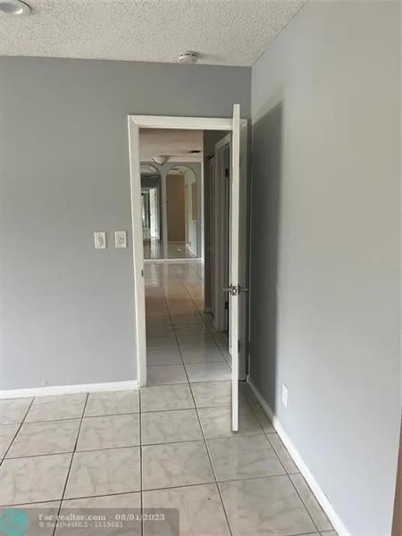 Image 14 of 41 For 4131 88th Ave  206