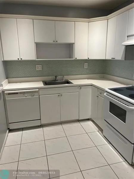 Image 2 of 41 For 4131 88th Ave  206