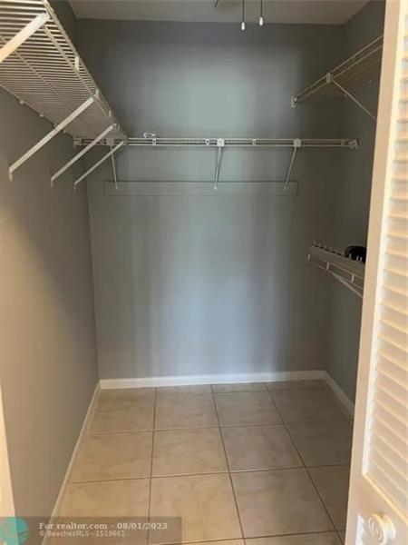 Image 21 of 41 For 4131 88th Ave  206