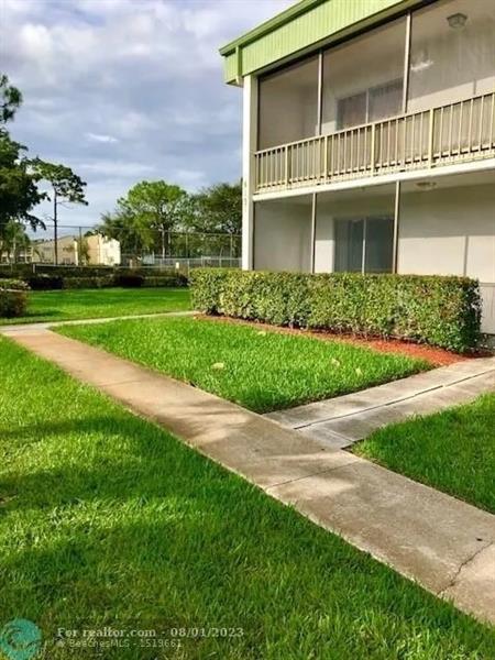 Image 31 of 41 For 4131 88th Ave  206