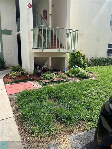 Image 34 of 41 For 4131 88th Ave  206