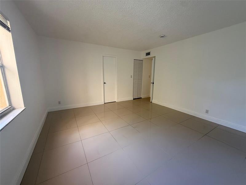 Image 14 of 16 For 18101 68th Ave  C104