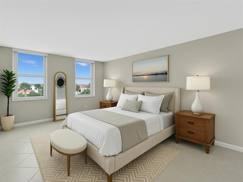 Image 37 of 51 For 1150 Hillsboro Mile  309