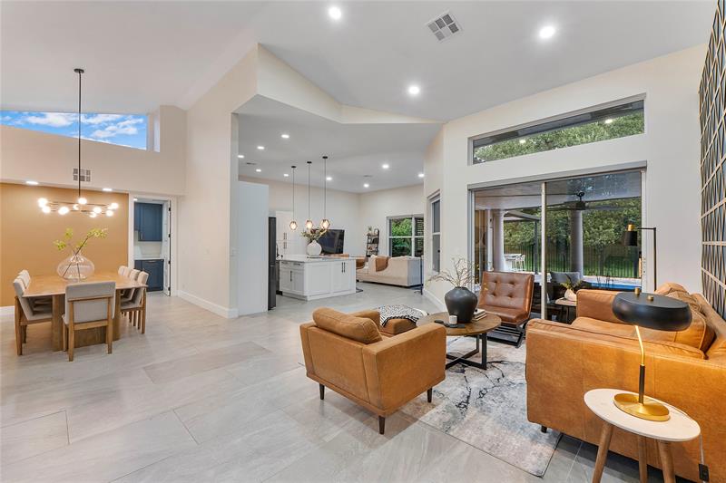 Image 11 of 73 For 9081 Southern Orchard Rd