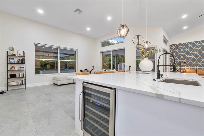 Image 25 of 73 For 9081 Southern Orchard Rd