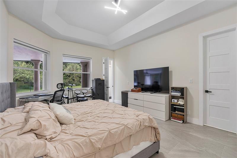 Image 27 of 73 For 9081 Southern Orchard Rd