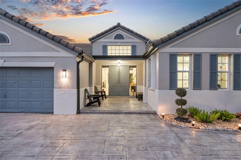 Image 3 of 73 For 9081 Southern Orchard Rd