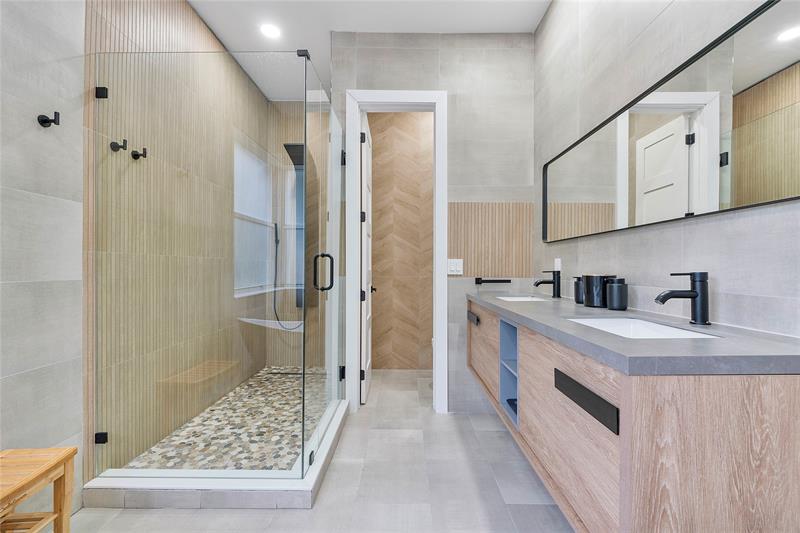 Image 31 of 73 For 9081 Southern Orchard Rd