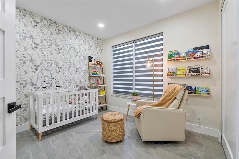 Image 32 of 73 For 9081 Southern Orchard Rd