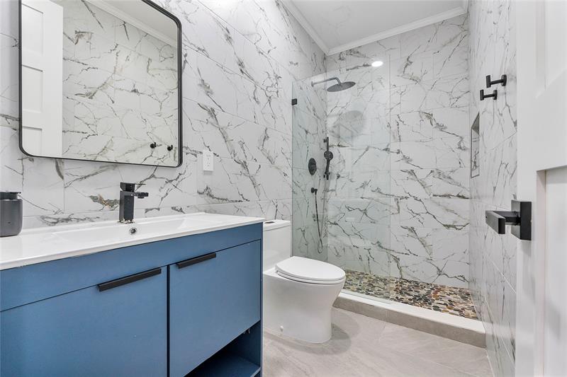 Image 35 of 73 For 9081 Southern Orchard Rd