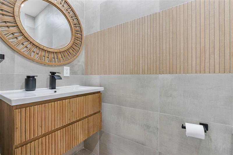 Image 36 of 73 For 9081 Southern Orchard Rd