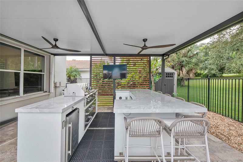 Image 41 of 73 For 9081 Southern Orchard Rd