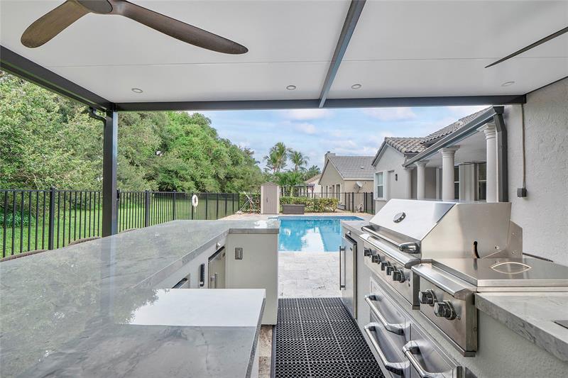 Image 42 of 73 For 9081 Southern Orchard Rd