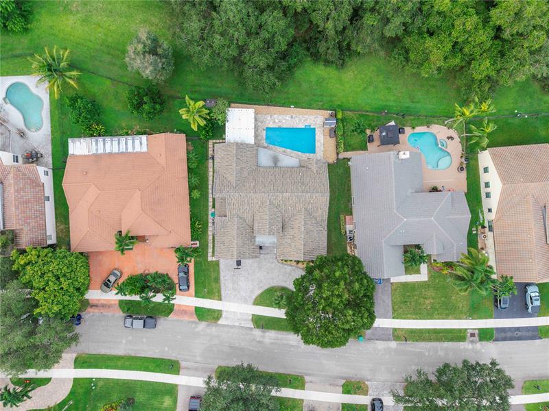 Image 64 of 73 For 9081 Southern Orchard Rd