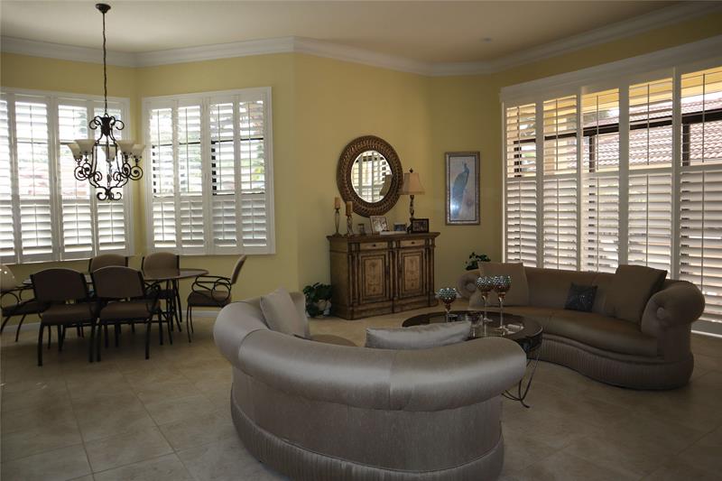 Image 12 of 33 For 6810 Fabiano Circle