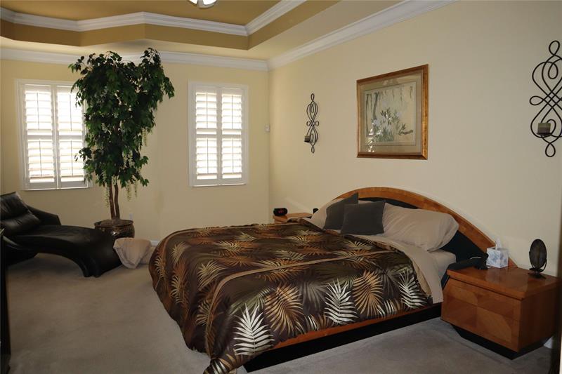 Image 17 of 33 For 6810 Fabiano Circle