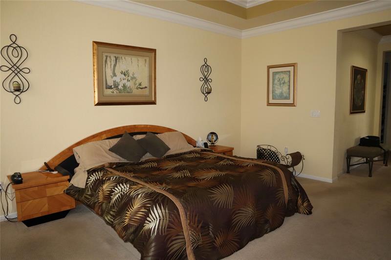 Image 18 of 33 For 6810 Fabiano Circle