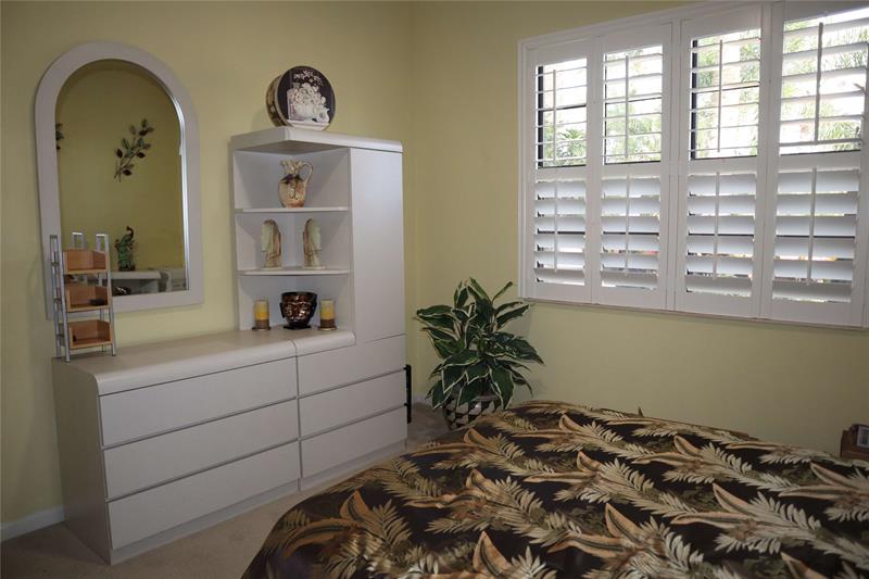 Image 29 of 33 For 6810 Fabiano Circle