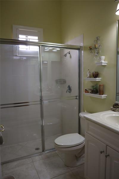 Image 31 of 33 For 6810 Fabiano Circle