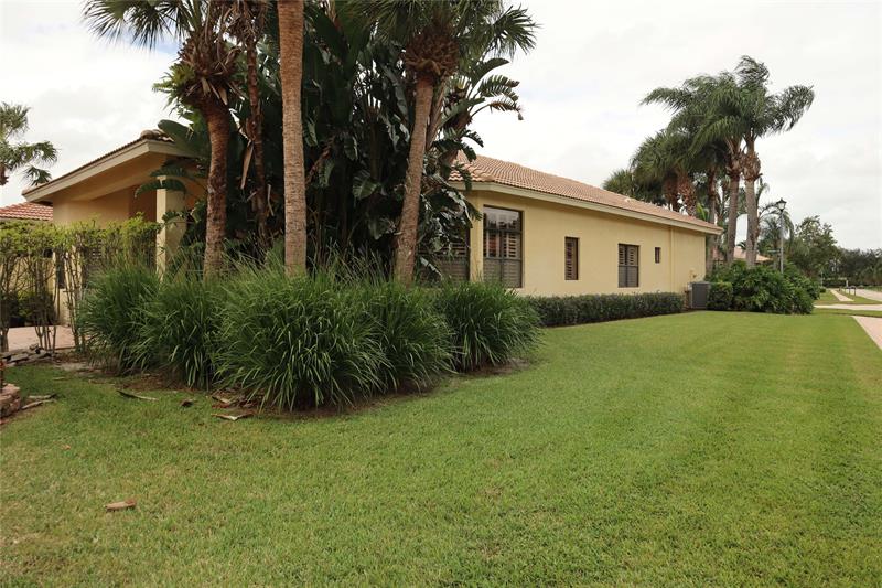 Image 33 of 33 For 6810 Fabiano Circle