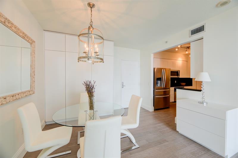 Image 11 of 35 For 350 2nd St  1680