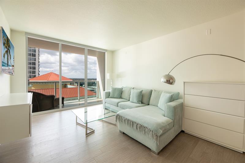 Image 5 of 35 For 350 2nd St  1680