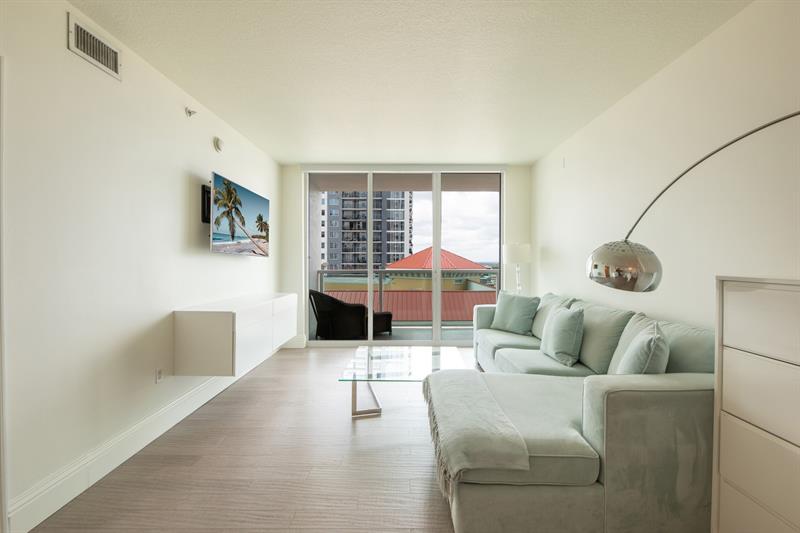 Image 6 of 35 For 350 2nd St  1680