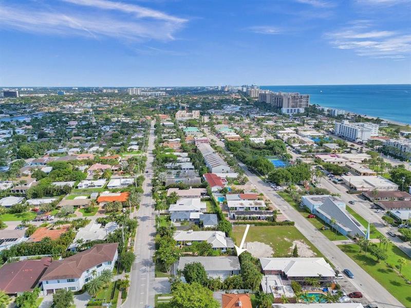 Image 33 of 35 For 4422 Seagrape Dr  1