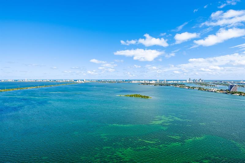 Image 3 of 50 For 700 24th  4007