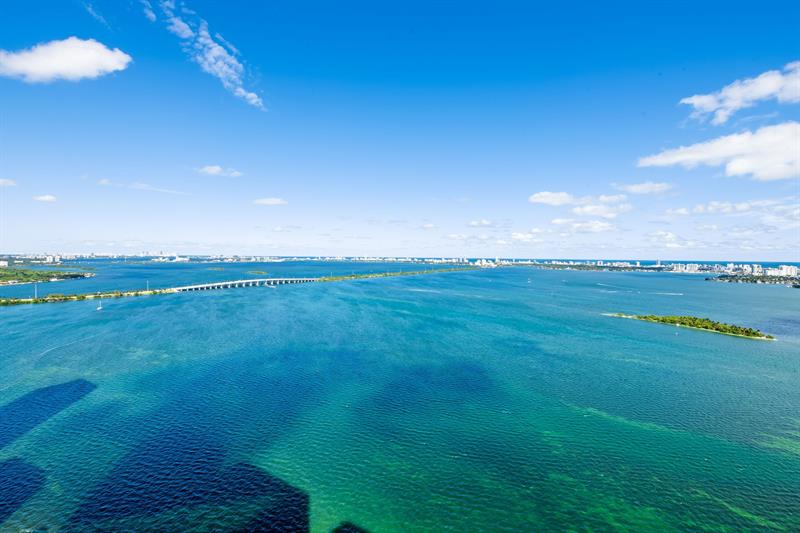 Image 5 of 50 For 700 24th  4007